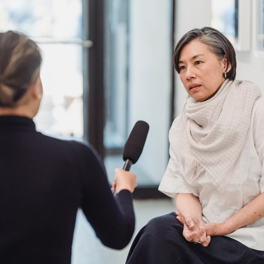 Leia mais sobre o artigo Pra onde olhar na hora da entrevista?