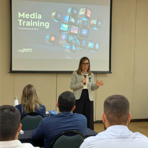 Leia mais sobre o artigo O que é, quem Precisa e como escolher um Media Training eficaz